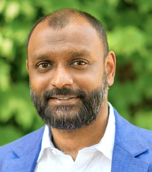 Mo headshot